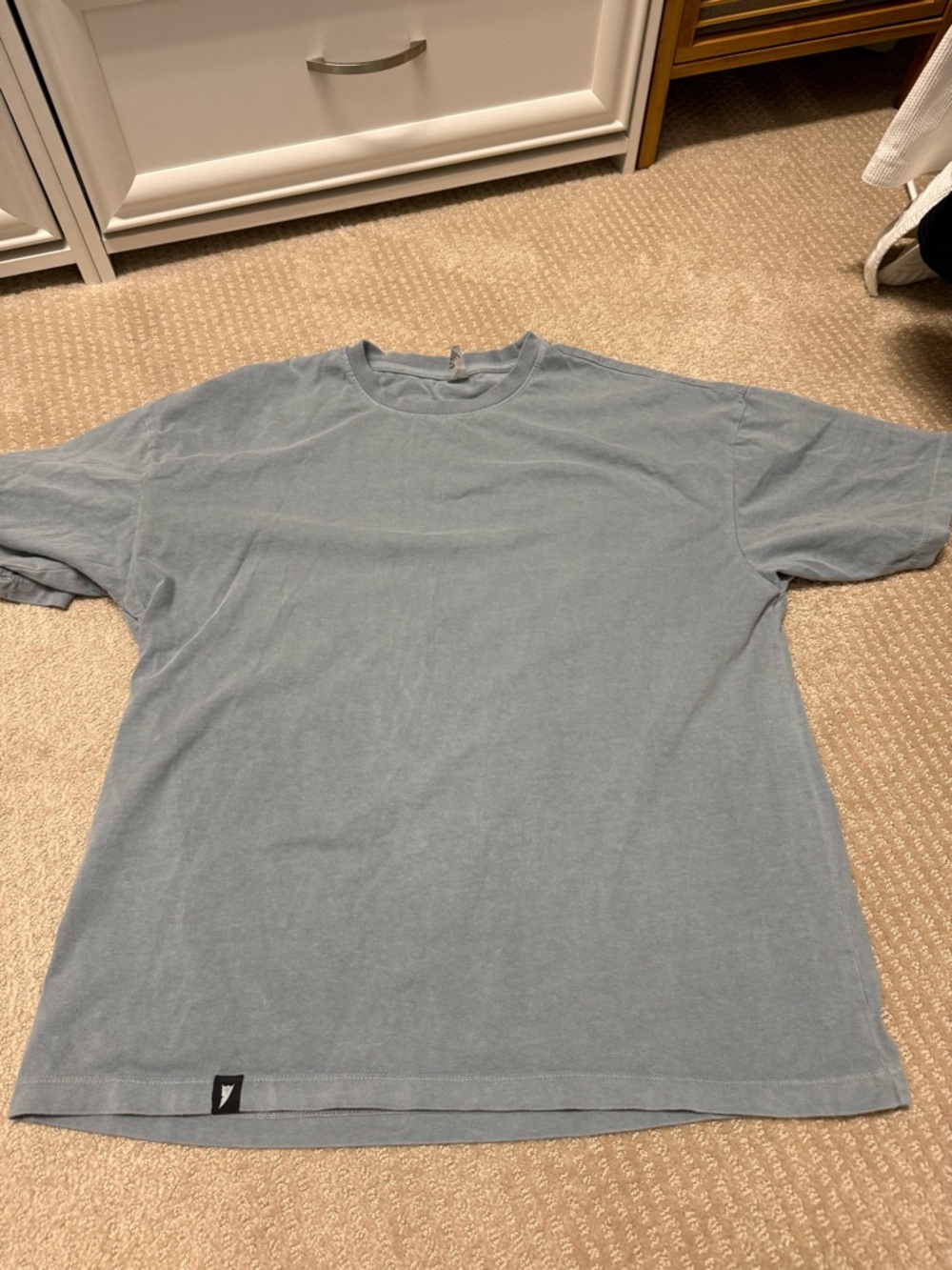 Cove Men's Short Sleeve Tee in Light Gray Blue